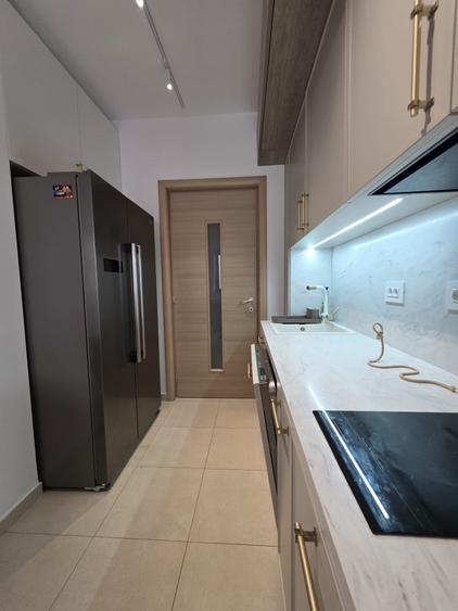 Apartament cu 3 camere decomandat în Politehnica