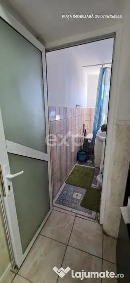 Apartament cu 2 camere decomandat în Micro 9