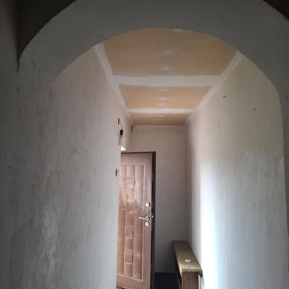 Casă individuală cu 6 camere cu Garaj în Clociov