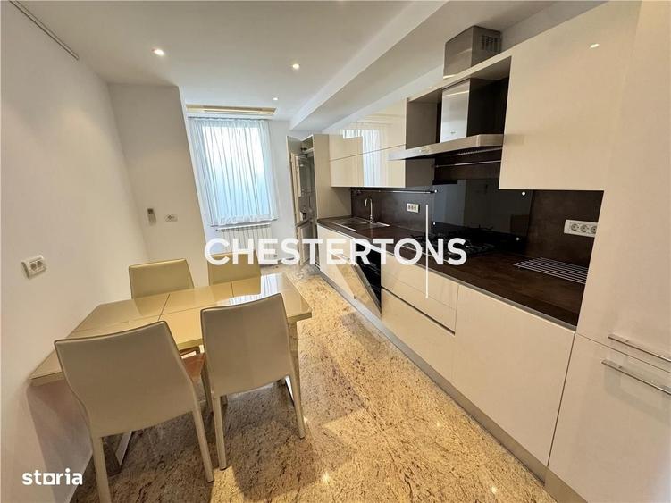 Apartament cu 3 camere decomandat în Primăverii