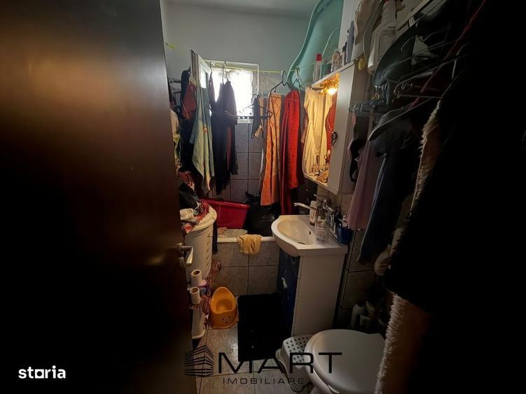 Apartament cu 3 camere decomandat, mobilat în Vasile Aaron