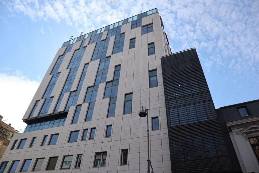 Birou, de 8,545 mp, în Calea Victoriei