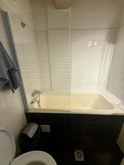 Apartament cu 3 camere decomandat, mobilat în Kogălniceanu