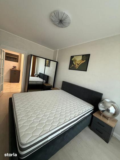 Apartament cu 3 camere decomandat în Mioriței