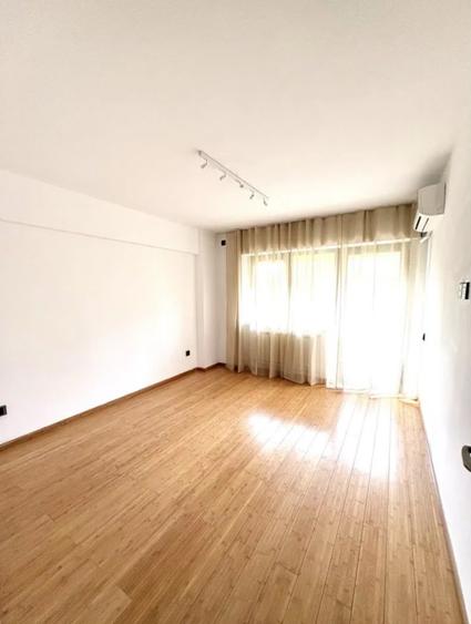 Apartament cu 2 camere decomandat în Timpuri Noi