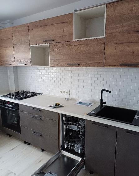 Apartament cu 4 camere decomandat în Beller