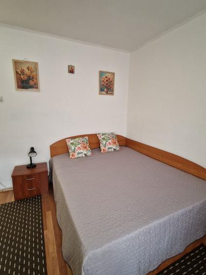 Apartament cu 2 camere decomandat în Runcu