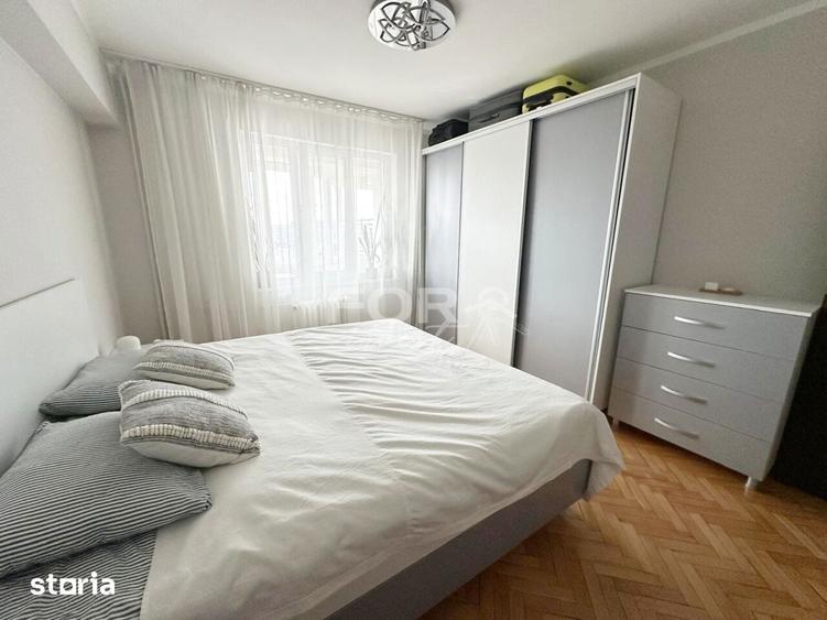 Apartament cu 3 camere decomandat în Orașul Nou
