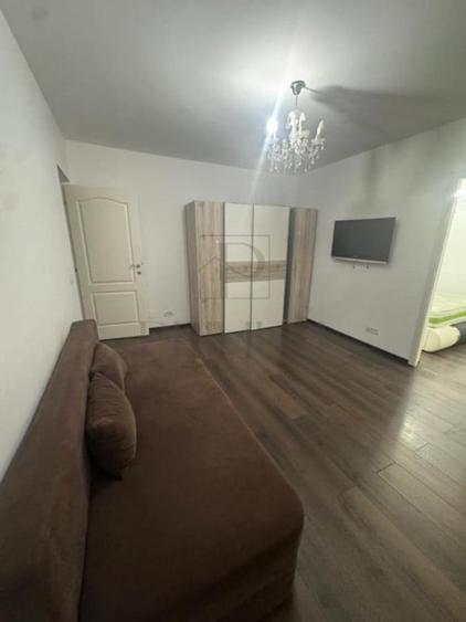 Apartament cu 2 camere semidecomandat în Șagului