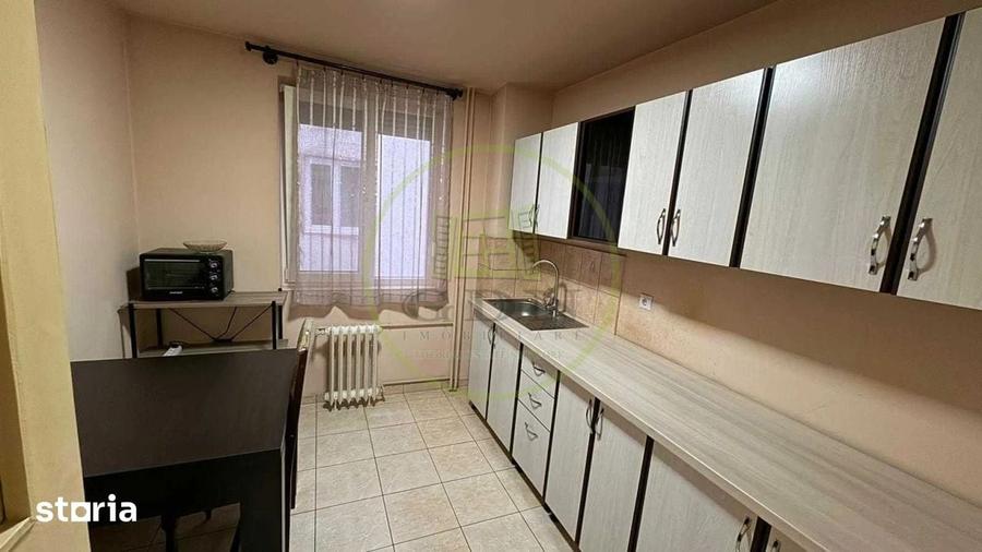 Apartament cu 3 camere decomandat în Ultracentral