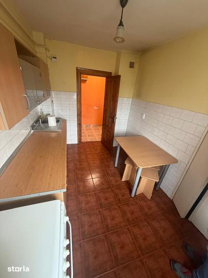 Apartament cu 2 camere decomandat în George Bacovia