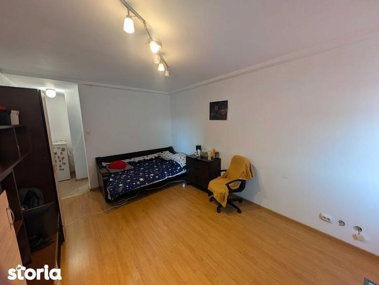 Garsonieră decomandată în Drumul Taberei