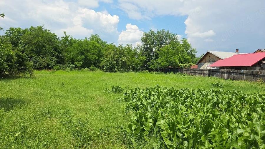 Teren de 2000 mp, în Găgeni