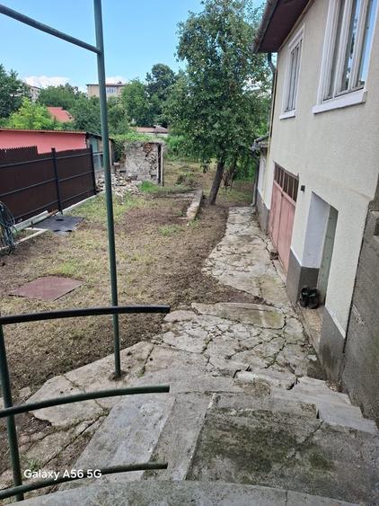 Casă cu 3 camere în Central