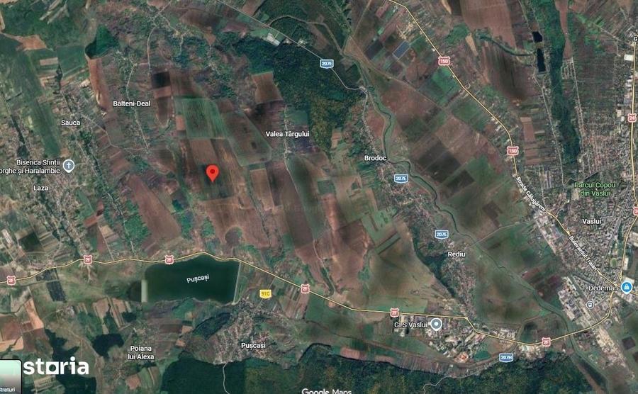 Teren de 4300 mp, în Bălteni