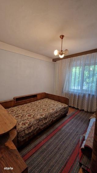 Apartament cu 3 camere decomandat în Dacia
