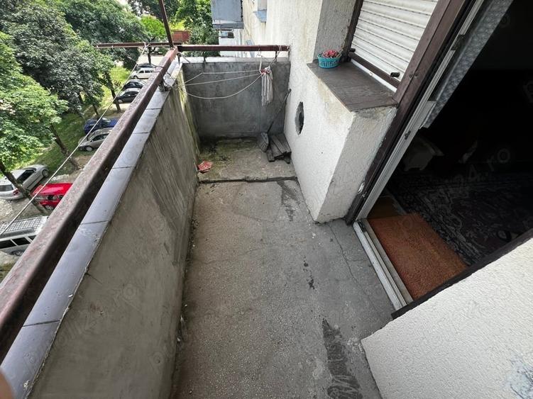 Apartament cu 2 camere semidecomandat în Micro 15