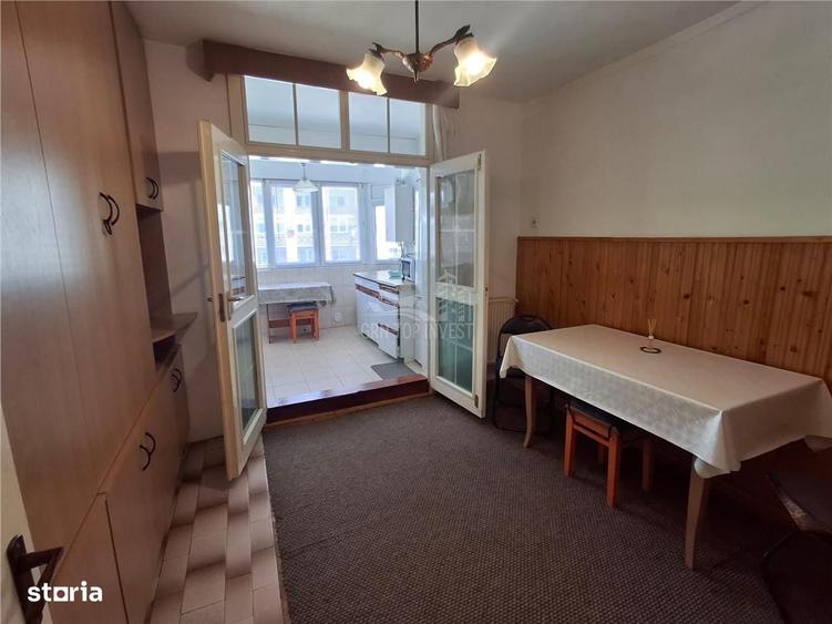 Apartament cu 2 camere decomandat în Mihai Viteazul