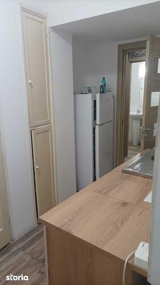 Apartament cu 2 camere semidecomandat în Centrul Civic