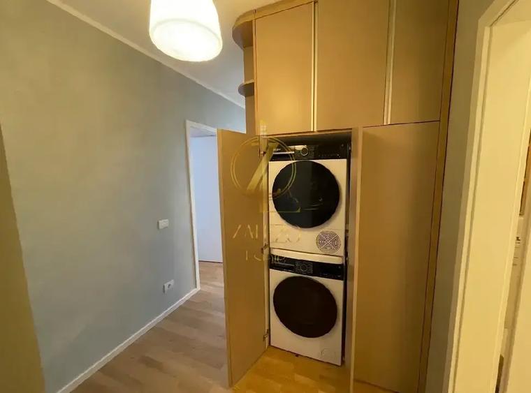 Apartament cu 3 camere semidecomandat, mobilat în Take Ionescu