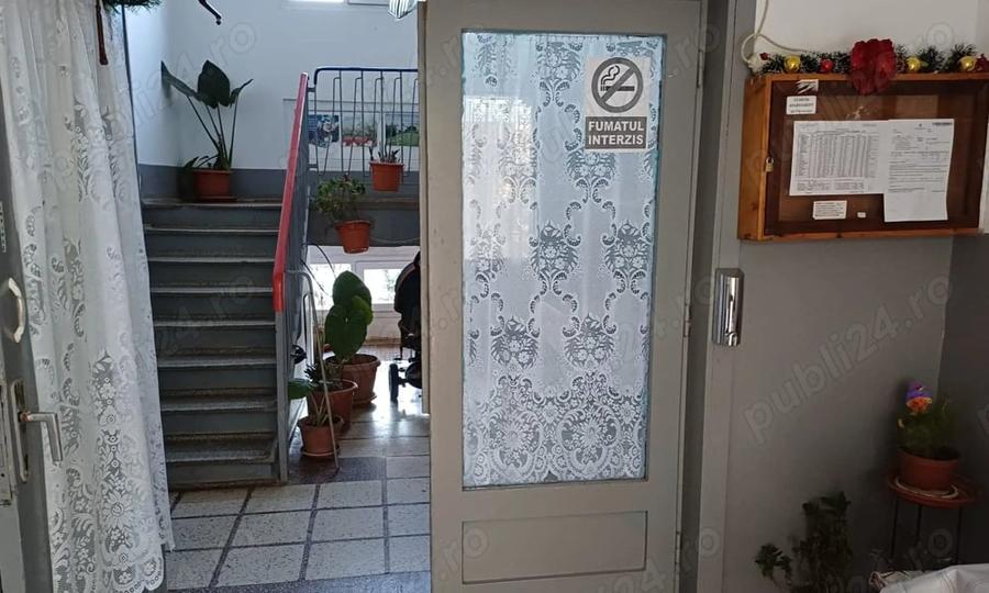 Apartament cu 2 camere semidecomandat în Micro I