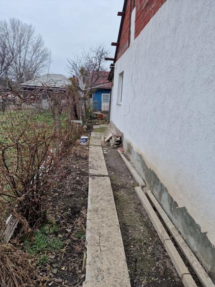 Casă cu 1 camere decomandat în Lumina