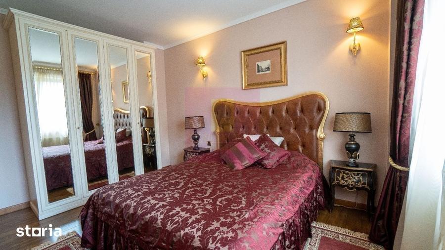 Apartament cu 4 camere decomandat în Clăbucet