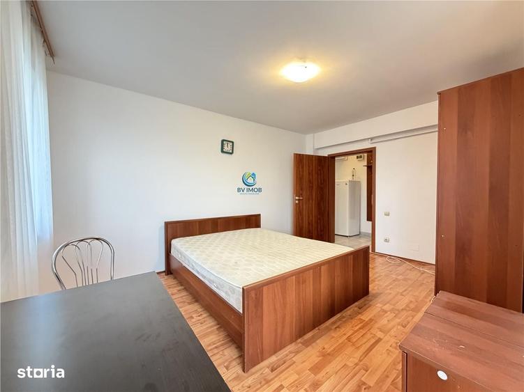 Garsonieră decomandată în Gării