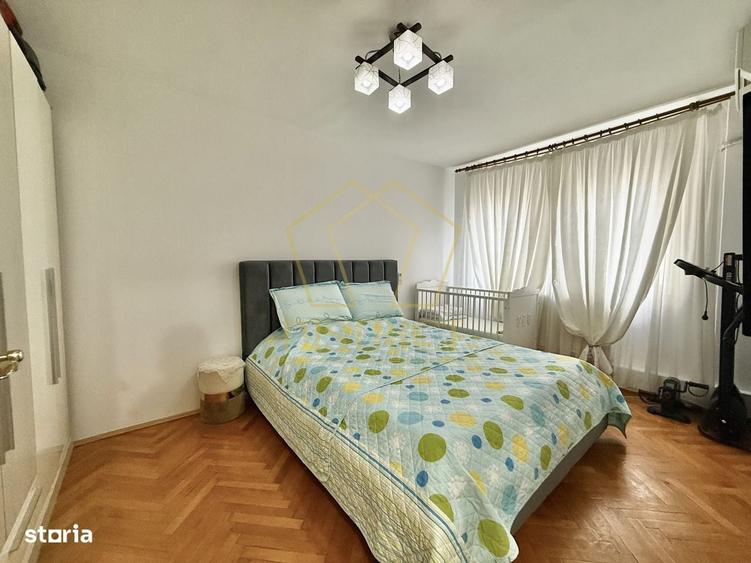 Apartament cu 3 camere semidecomandat în Girocului