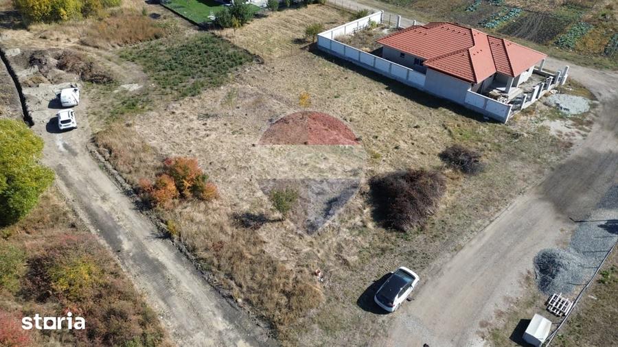 Teren de 500 mp, în Veterani