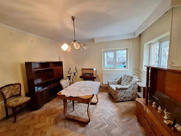 Casă cu 3 camere cu Teren 183 Mp în Central