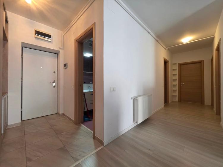 Apartament cu 3 camere decomandat în Politehnica