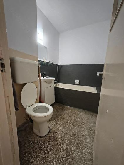 Garsonieră decomandată în Drumul Taberei