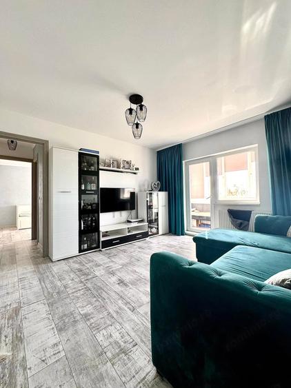 Apartament cu 3 camere semidecomandat în Dâmbovița