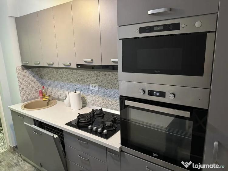 Apartament cu 2 camere decomandat în Berceni