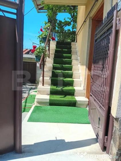 CASA IN CENTRU -REGHIN CU SPATIU COMERCIAL - 4