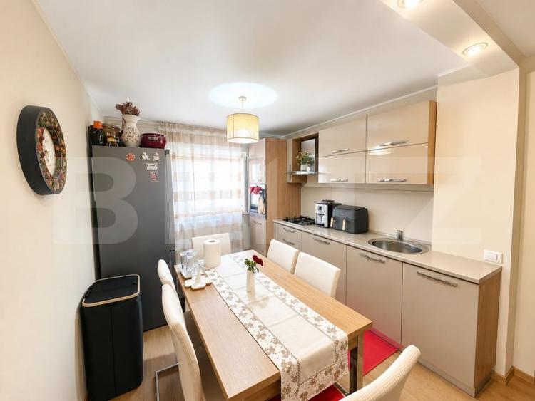 Apartament cu 2 camere semidecomandat, mobilat în Ampoi 1