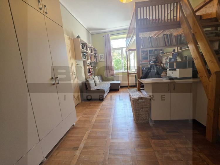 Apartament cu 3 camere semidecomandat, mobilat în Central
