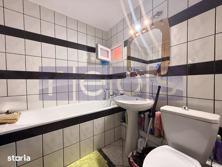 Apartament cu 3 camere decomandat în Dristor
