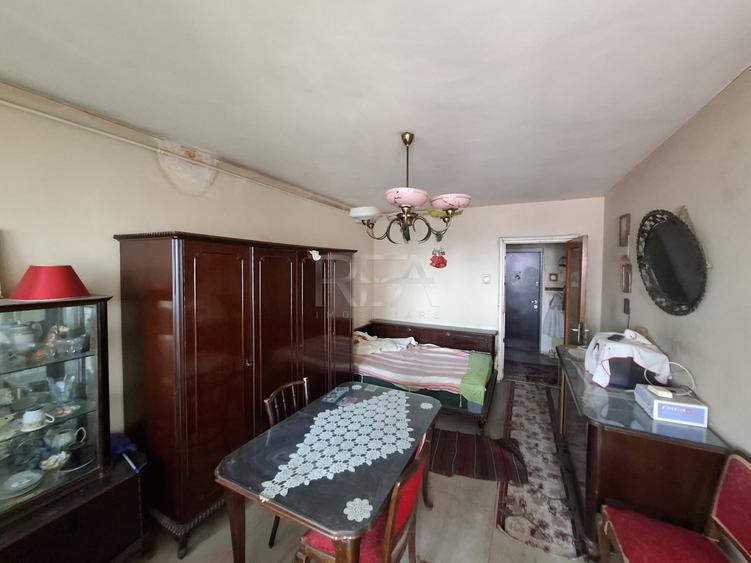 Apartament cu 3 camere circular în Drumul Taberei