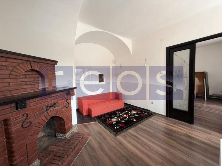 Apartament cu 4 camere decomandat în Ștefan cel Mare