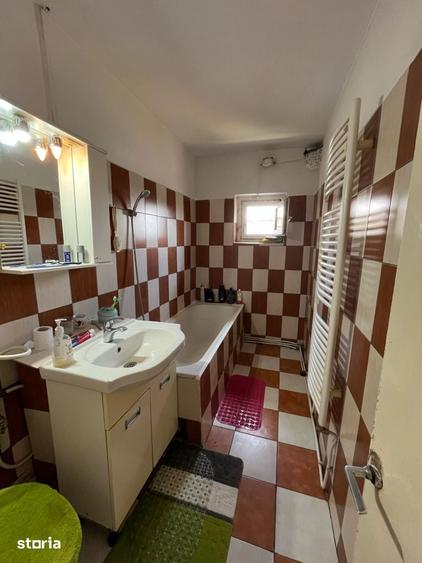 Apartament cu 3 camere decomandat în Gară