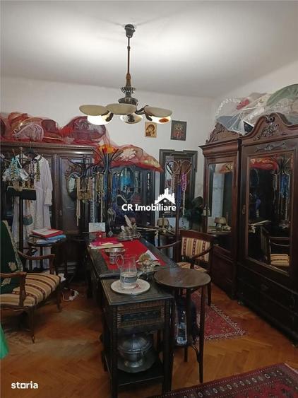 Apartament cu 4 camere semidecomandat în Ultracentral