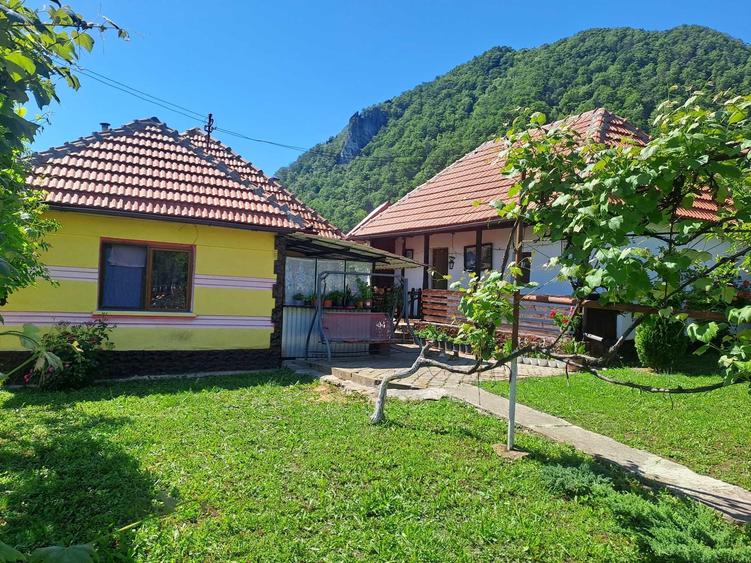 Casă cu 4 camere în Hondol