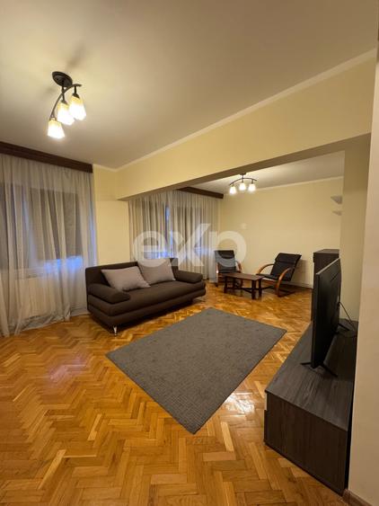 Apartament cu 3 camere decomandat, mobilat în Teiul Doamnei