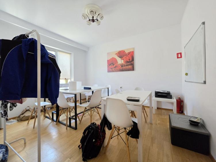 Casă individuală cu 2 camere cu Teren 200 Mp în Muncii