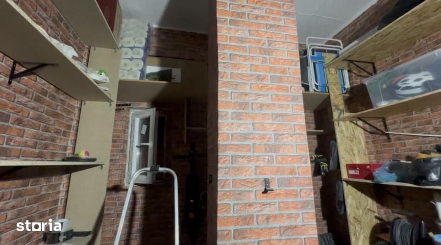 Apartament cu 4 camere în Berceni