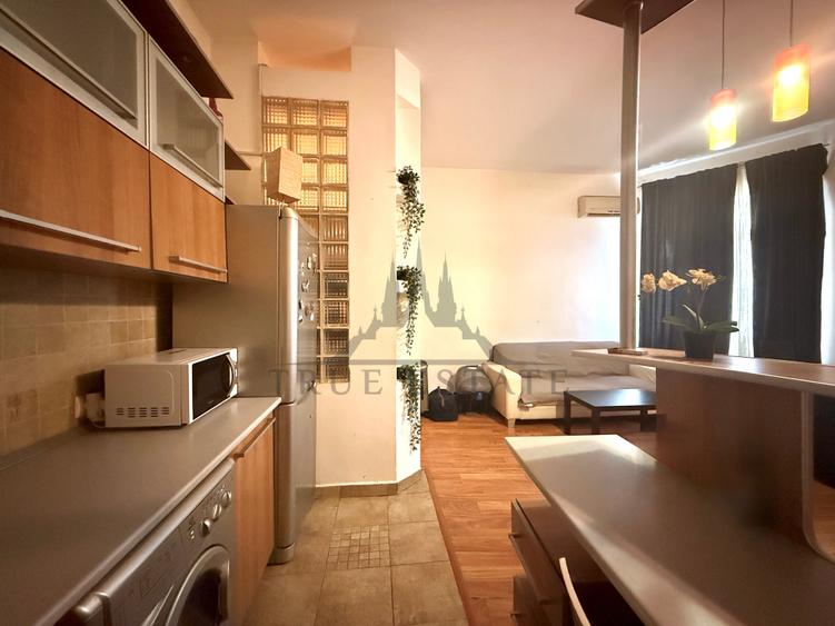 Apartament cu 2 camere semidecomandat în Universitate