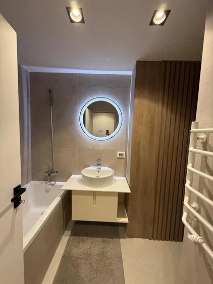 Apartament cu 2 camere semidecomandat în Universității