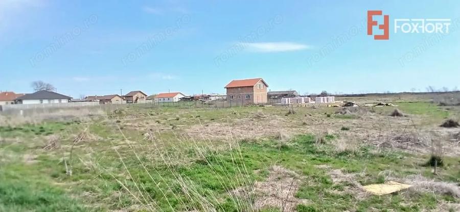 Teren de 798 mp, în Peciu Nou